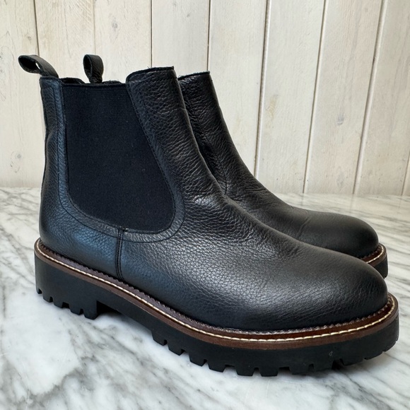 Caslon Shoes - Caslon, Miller Water Resistant Lug Chelsea Boot, Black Leather Ankle Boots